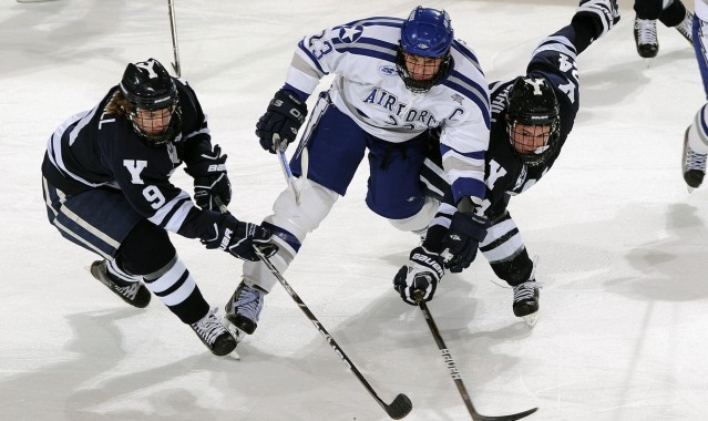香珀特重提2016年总决赛秘闻，水花兄弟垃圾话暗藏心理战，勇士骑士恩怨再掀波澜