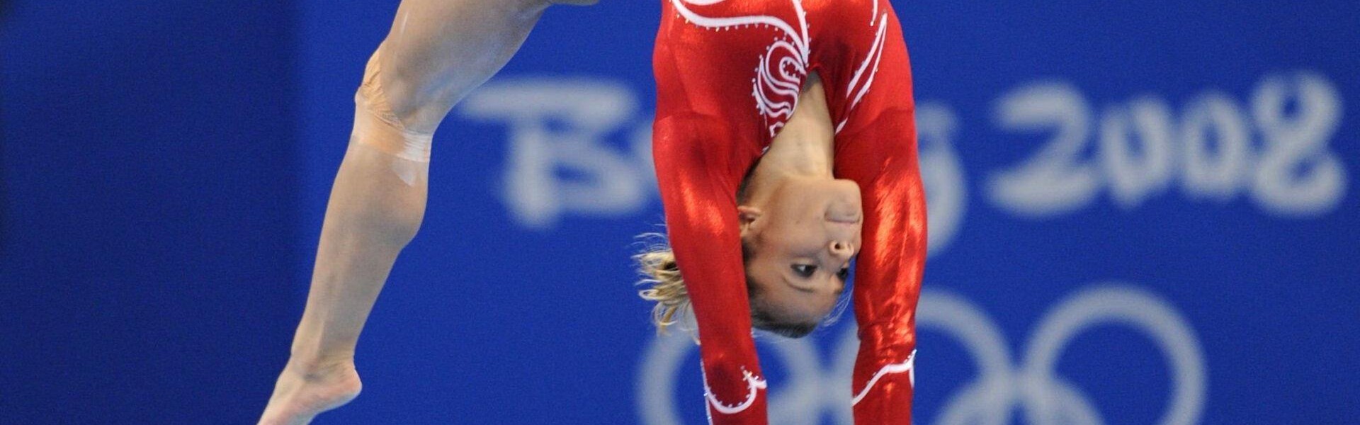 米兰全力锁定未来守护神，独家续约迈尼昂，门将引援计划搁置