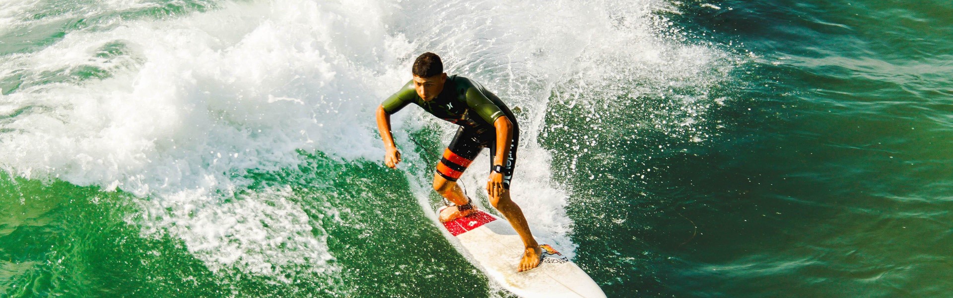 早报韦少空降洛杉矶快船！詹姆斯隔空喊话，这次联手，为冠军而战！