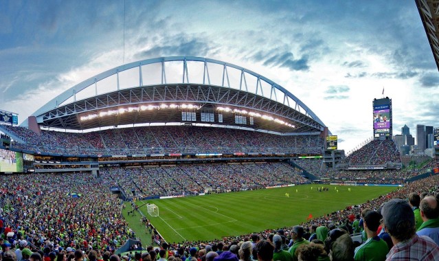 28岁罗马铁卫迎生涯巅峰！大器晚成引英超四大豪门夏窗激烈竞逐