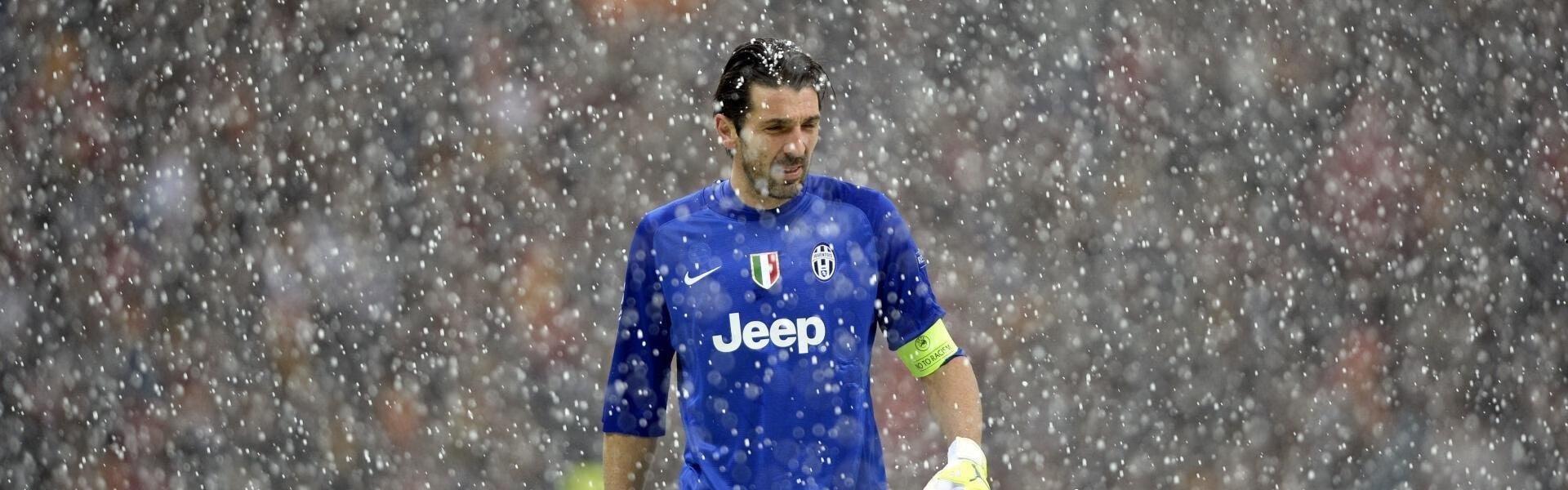 贝弗利希腊联赛首秀狂砍7+6+3！昔日NBA防守大闸展现超级凶狠本色