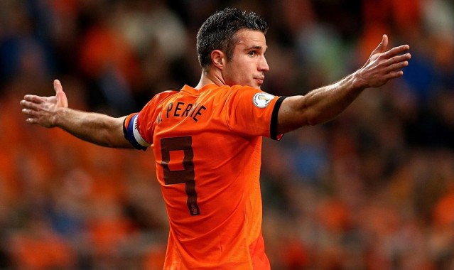 埃弗顿主场惊天逆转保级成功！古迪逊公园球场陷入狂欢海洋