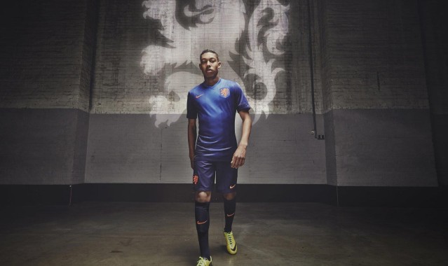 欧洲杯预选赛爆出惊天冷门 捷克不敌弱旅传奇球星内德维德公开致歉